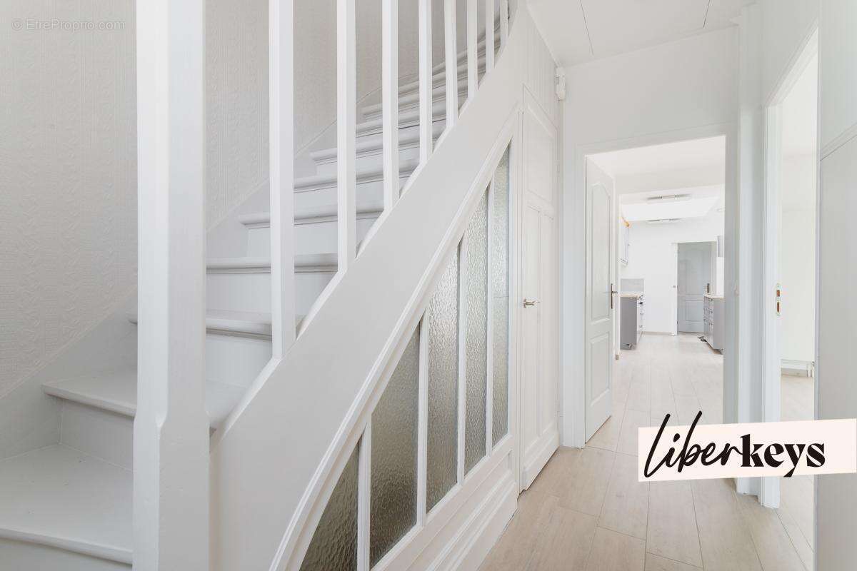 Maison 4 pièces - Garage - Avenue du Maréchal Leclerc - photo 11
