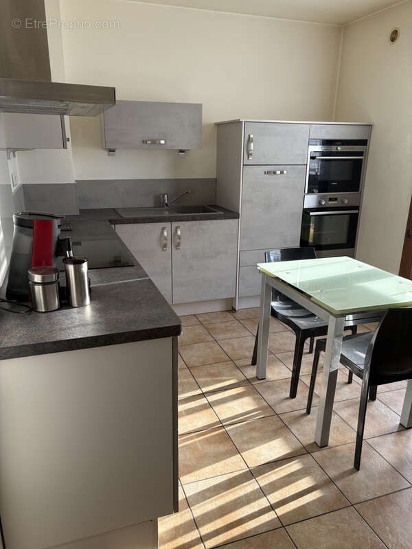 Maison à AMBRIERES-LES-VALLEES