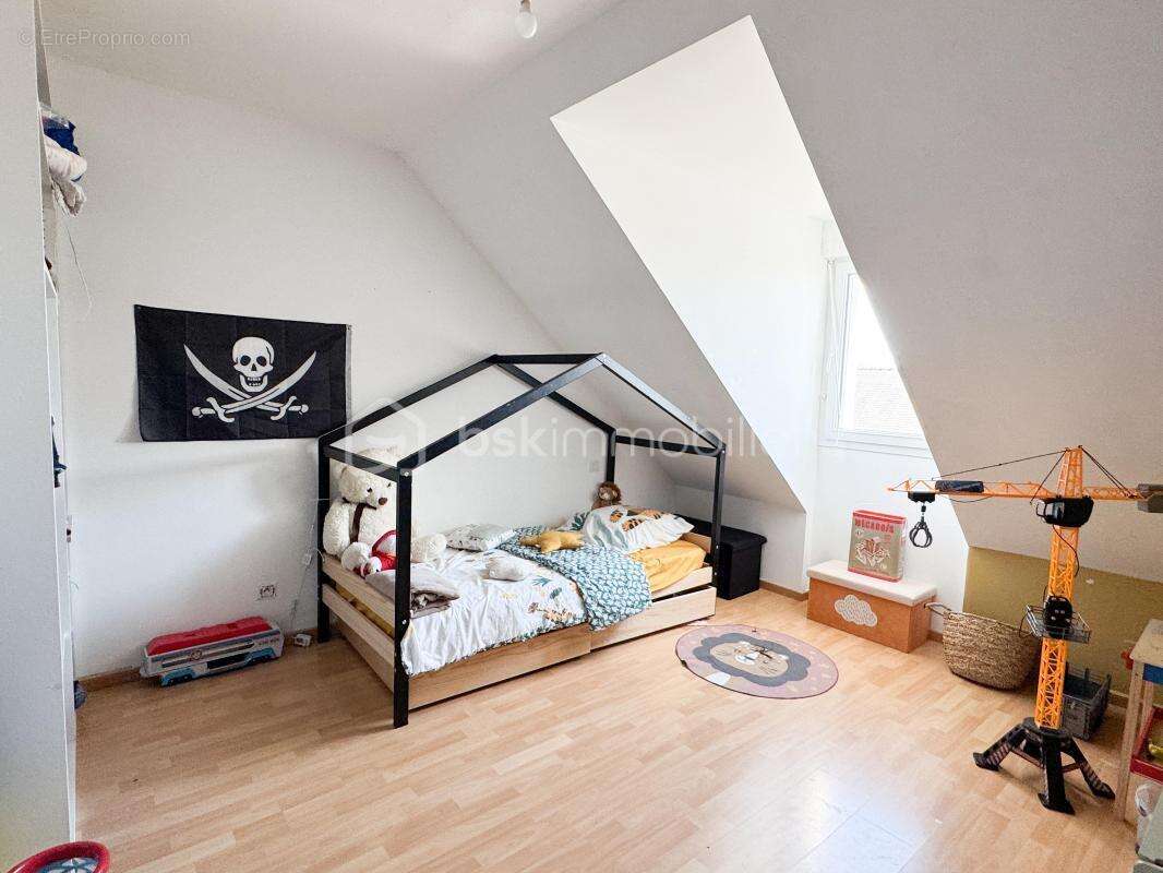 Maison à SAINT-PIERRE-LA-COUR