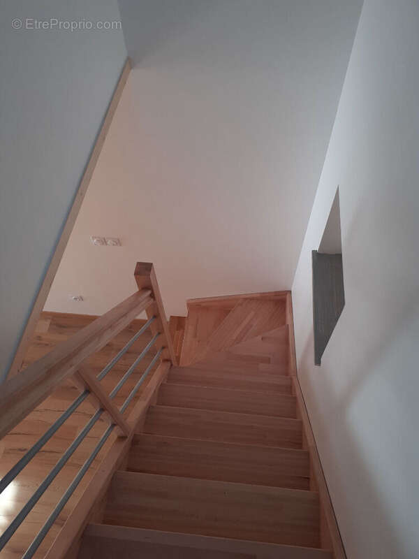 Maison à SAINT-HILAIRE-DE-VILLEFRANCHE