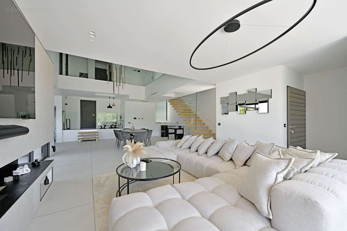 Maison à SAINT-GELY-DU-FESC