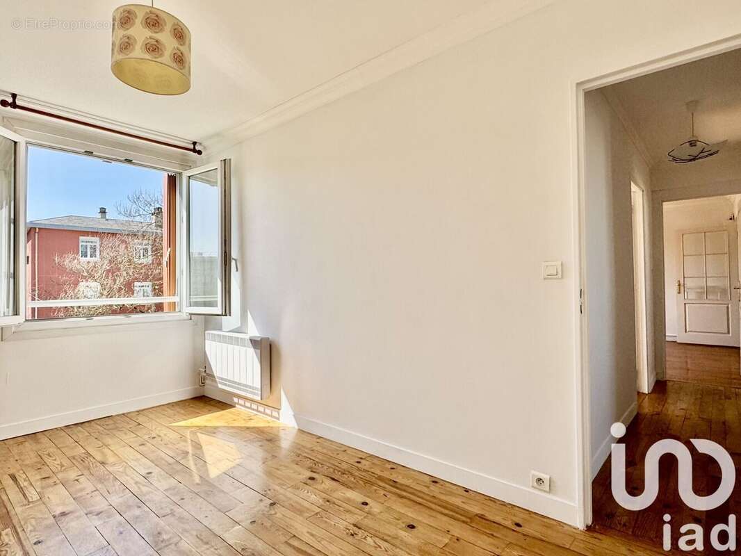 Photo 7 - Appartement à RUEIL-MALMAISON