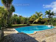 Maison à BAIE-MAHAULT