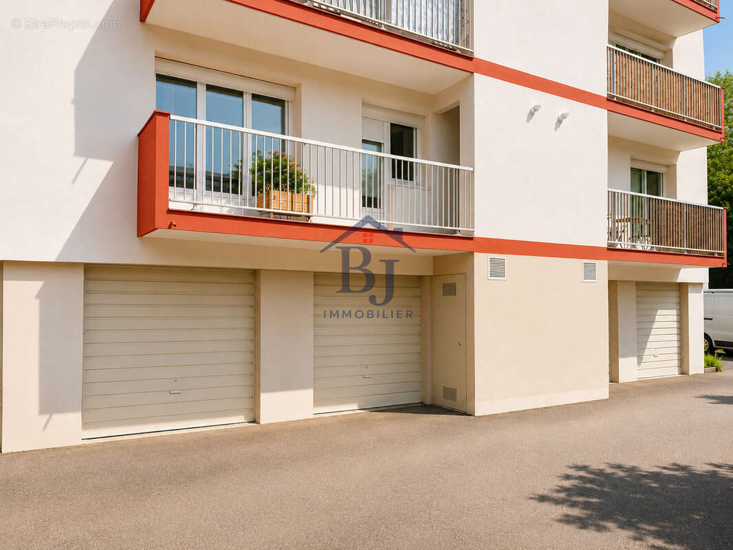 T3 lumineux avec balcon, parking et cave - Cleunay proche Arsenal-Redon - photo 6