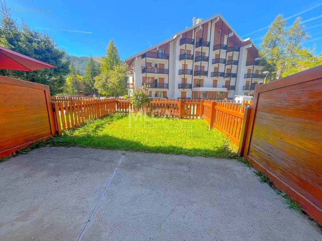 Appartement à SAINT-ETIENNE-DE-TINEE