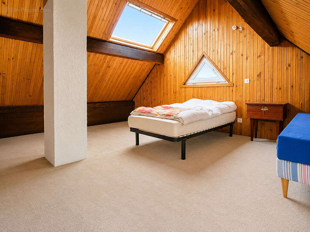 Maison à NEUVECELLE