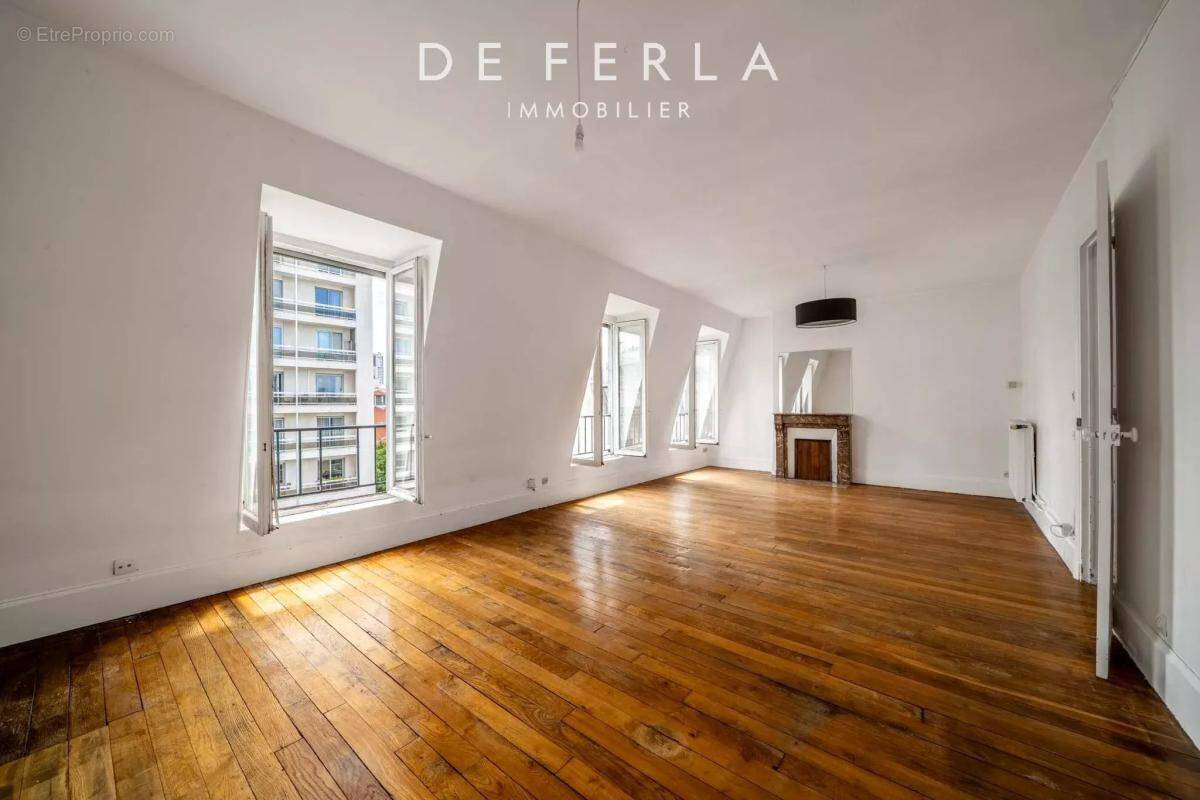 Appartement à PARIS-15E