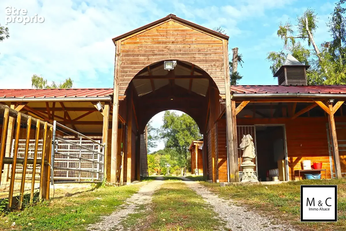Maison d'habitation sur domaine équestre (Unique dans la région) - photo 4