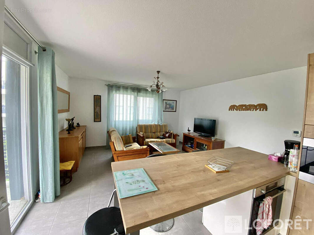 Appartement à OULLINS