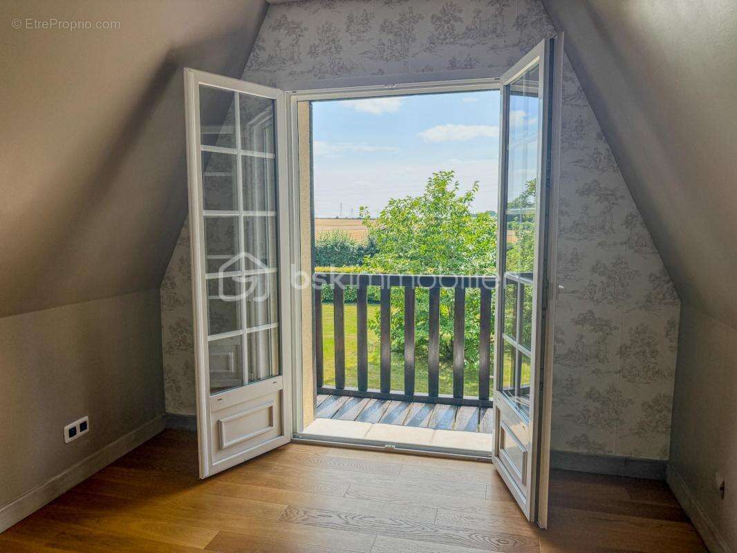 Maison à PONT-L'EVEQUE