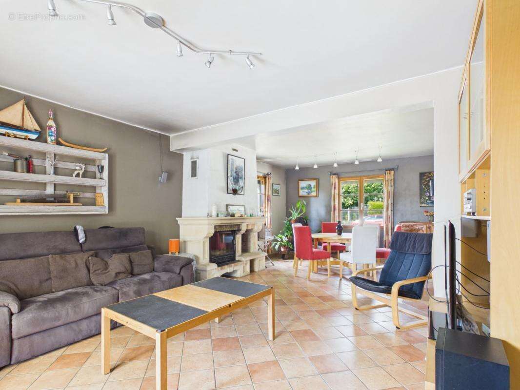 Maison 159 m² à Plainval  - photo 3