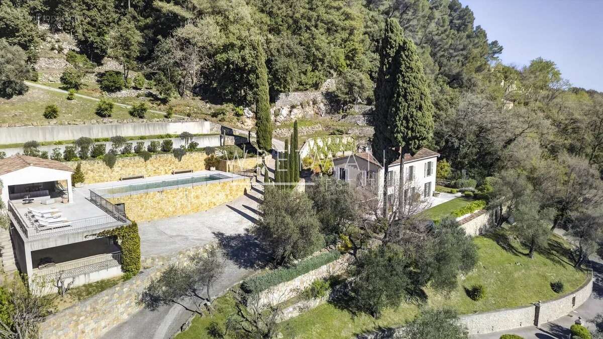 Villa moderne de 4 chambres avec grande piscine et vue spectaculaire – Cabris - photo 33