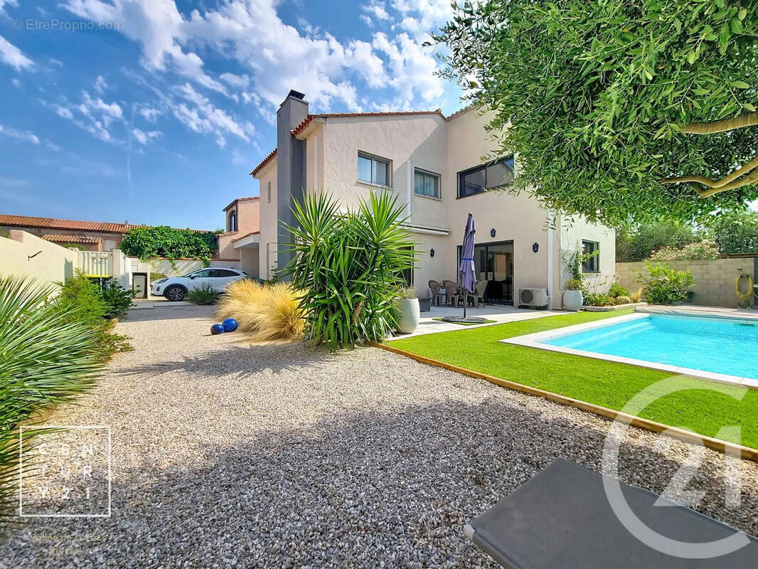 Maison 161 m² à Le Soler  - photo 14