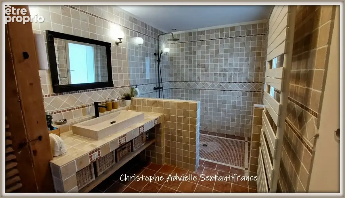 Grande maison de 5 chambres avec piscine, complexe d'hébergements insolites sur presque 7ha - photo 9