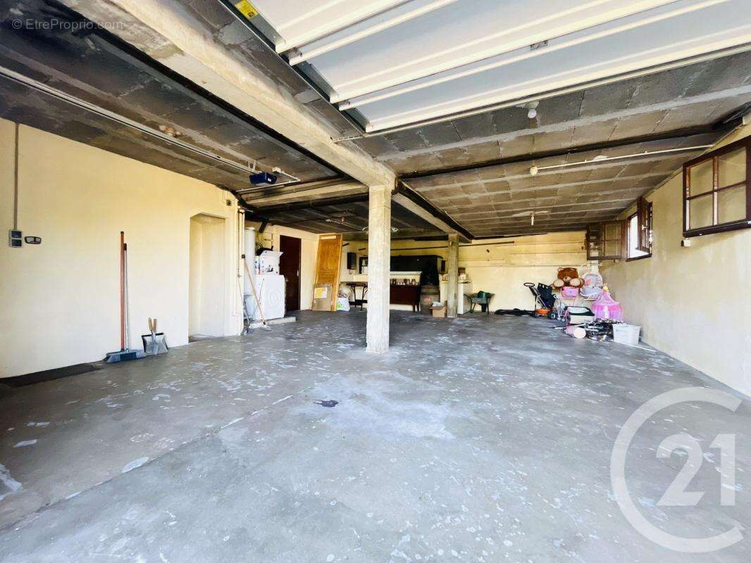 Maison à VERNEUIL-SUR-VIENNE