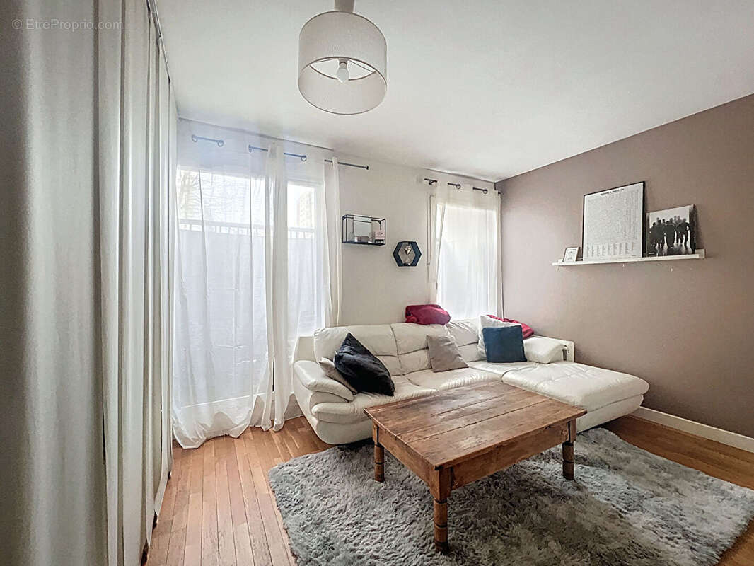 Appartement à SURESNES