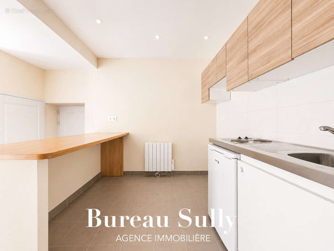 RARE LYON 5 / 'St Georges' - Bord de Saône / Face Ainay :Bel appartement de type T2 - photo 4