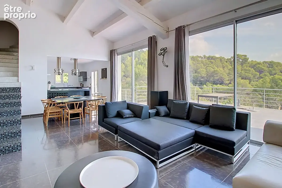 A VENDRE Maison Draguignan 5 pièces 158 m2 avec piscine - photo 5