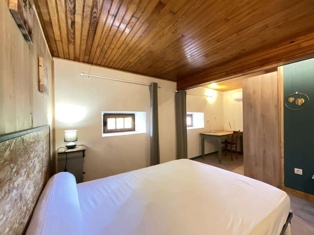 Maison à SAINT-MARTIN-LABOUVAL