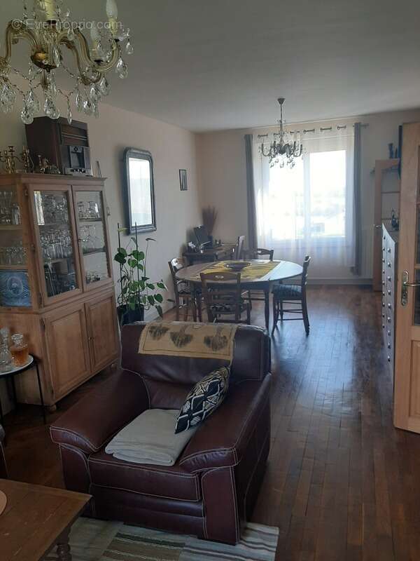 Maison à VICQ-SUR-BREUILH