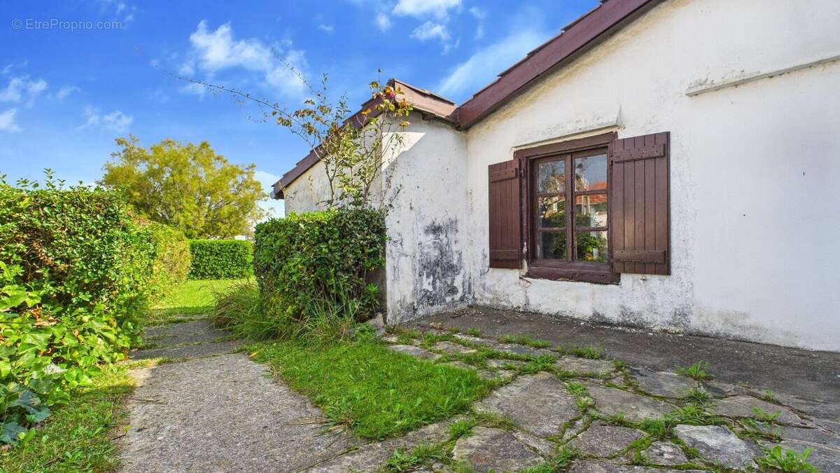 Rare à Bidart : maison début 19e à réinventer, plage à pied ! - photo 13