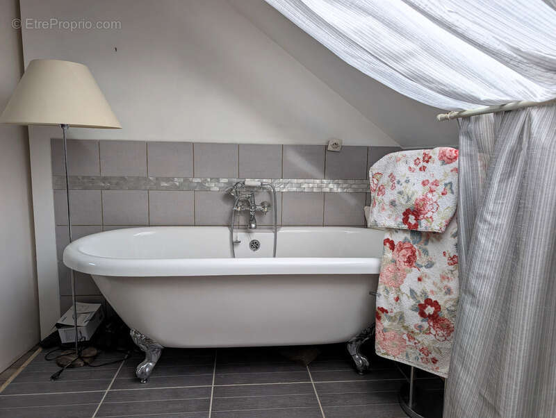 Maison à VITRY-AUX-LOGES