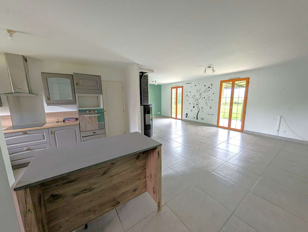 Maison à SAINT-MARTIN-D&#039;ORDON