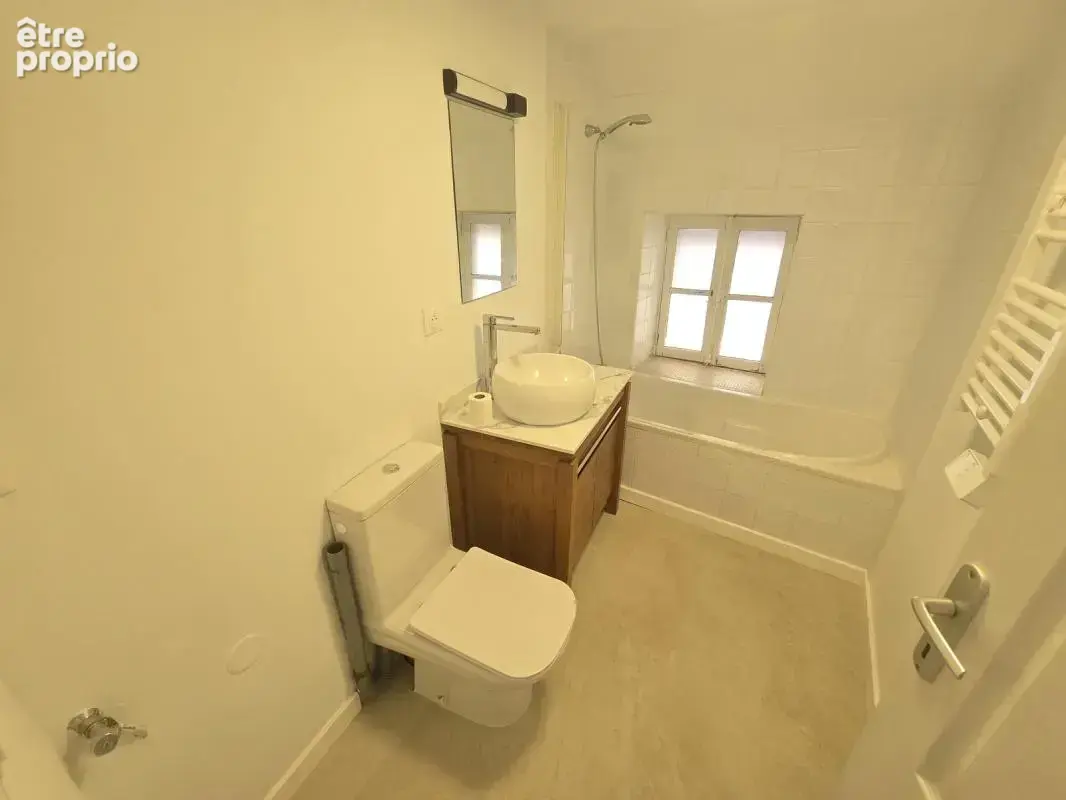 Appartement T2 de 40 m² carrez et 50 m² au sol - Foch/Cathédrale - photo 5