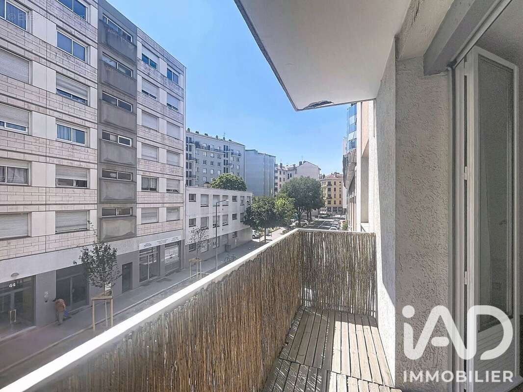Appartement 84 m² à Villeurbanne  - photo 3