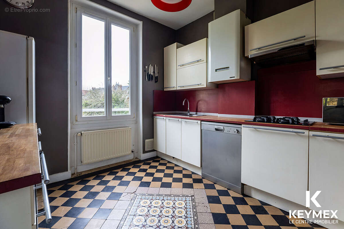 Maison à BEAUMONT-SUR-OISE