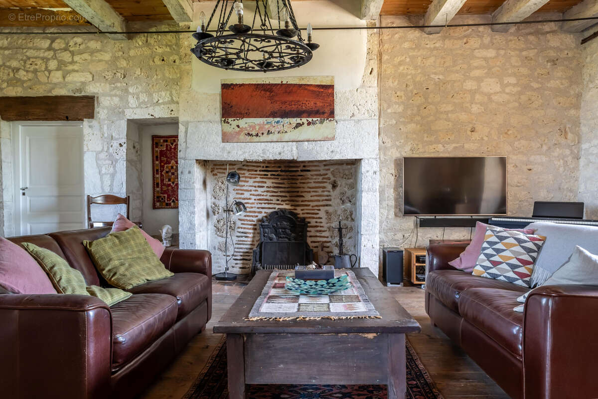 Propriété de campagne avec piscine et dépendances - photo 32