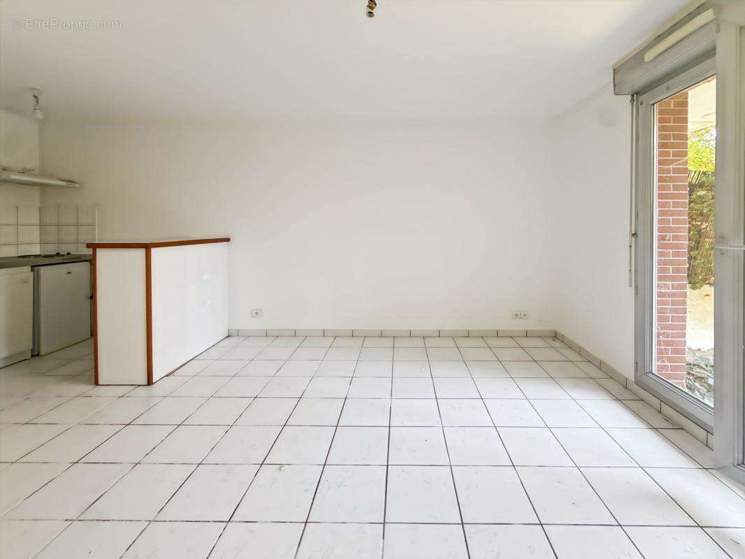 Opportunité investisseur T2 de 34m² avec Jardin et parking - photo 4