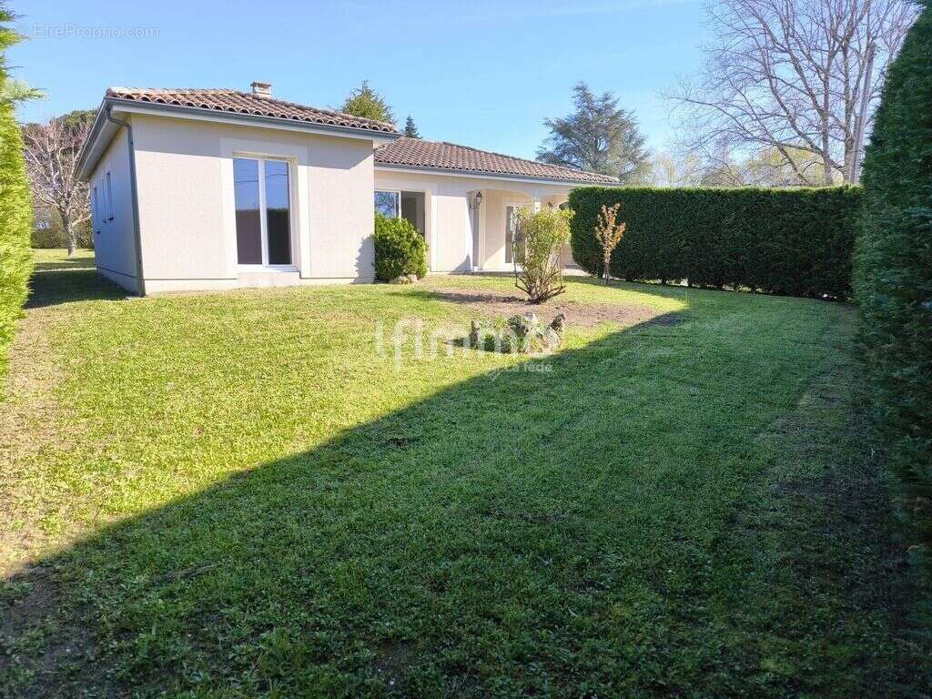 Maison de 123 m2 avec garage 275 000€ FAI - photo 13