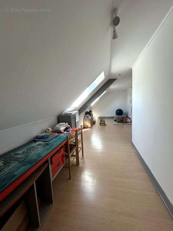 Nevers  à découvrir Très Jolie maison 7 pièce(s) 132.41 m2 - photo 18