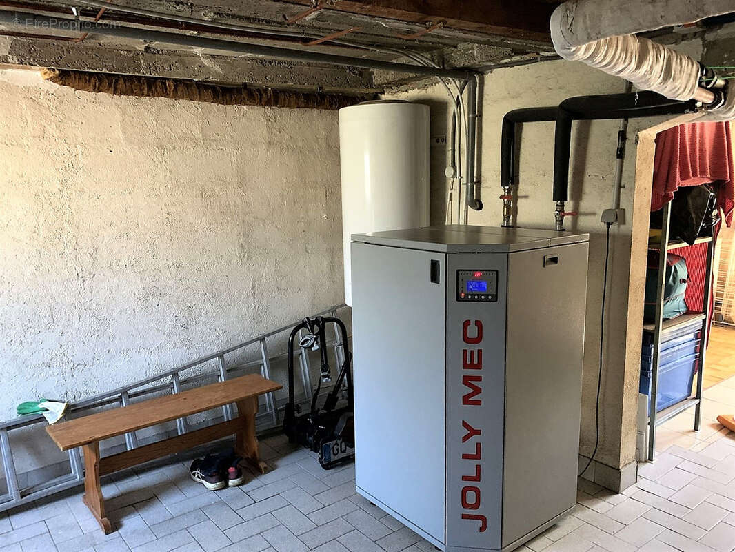 Maison à TERRASSON-LAVILLEDIEU