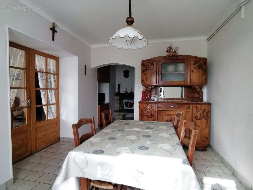 Maison à CHAUCHE