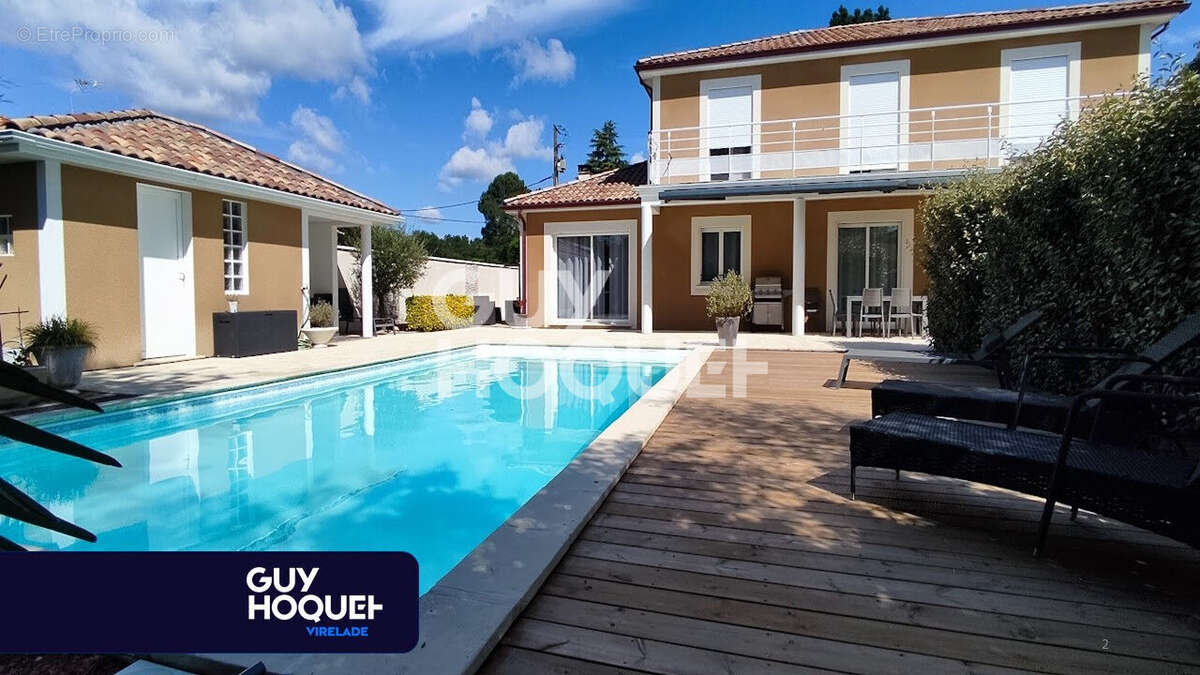 Maison à CASTRES-GIRONDE