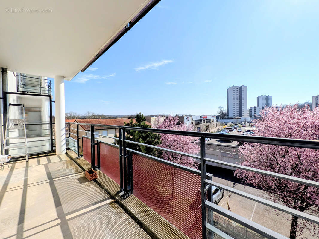 Appartement à JARVILLE-LA-MALGRANGE