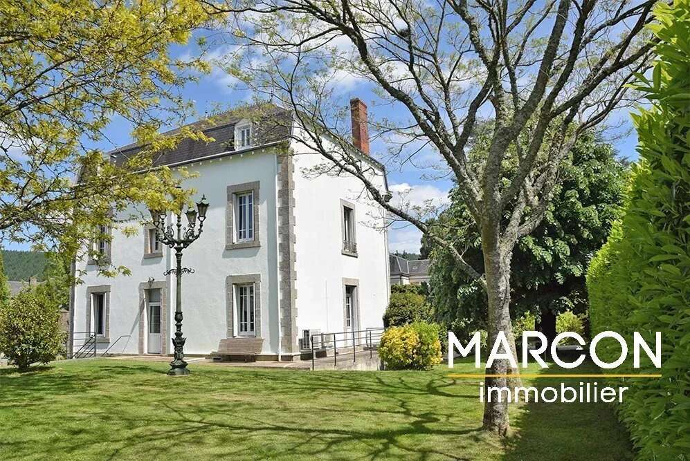 Maison à SAINT-SULPICE-LAURIERE