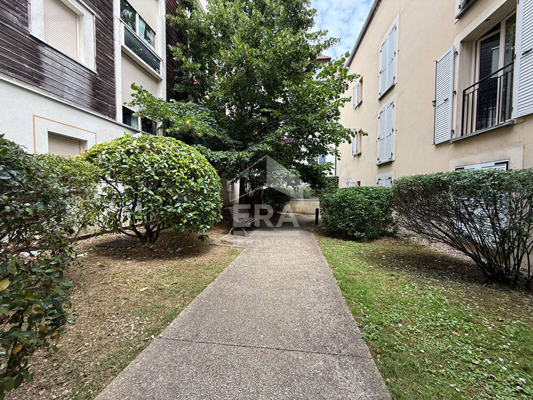 Appartement à CORBEIL-ESSONNES