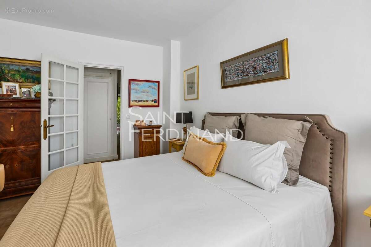 Neuilly Château 2 chambres Balcon - photo 14