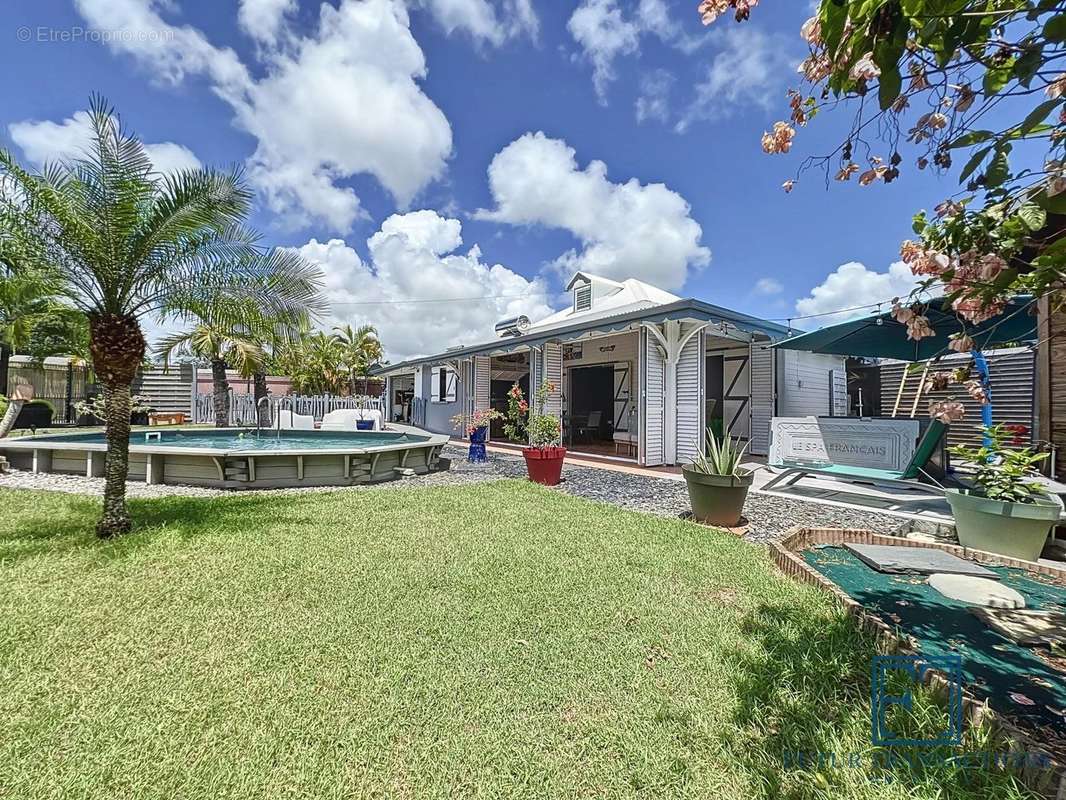 Maison à SAINT-FRANCOIS