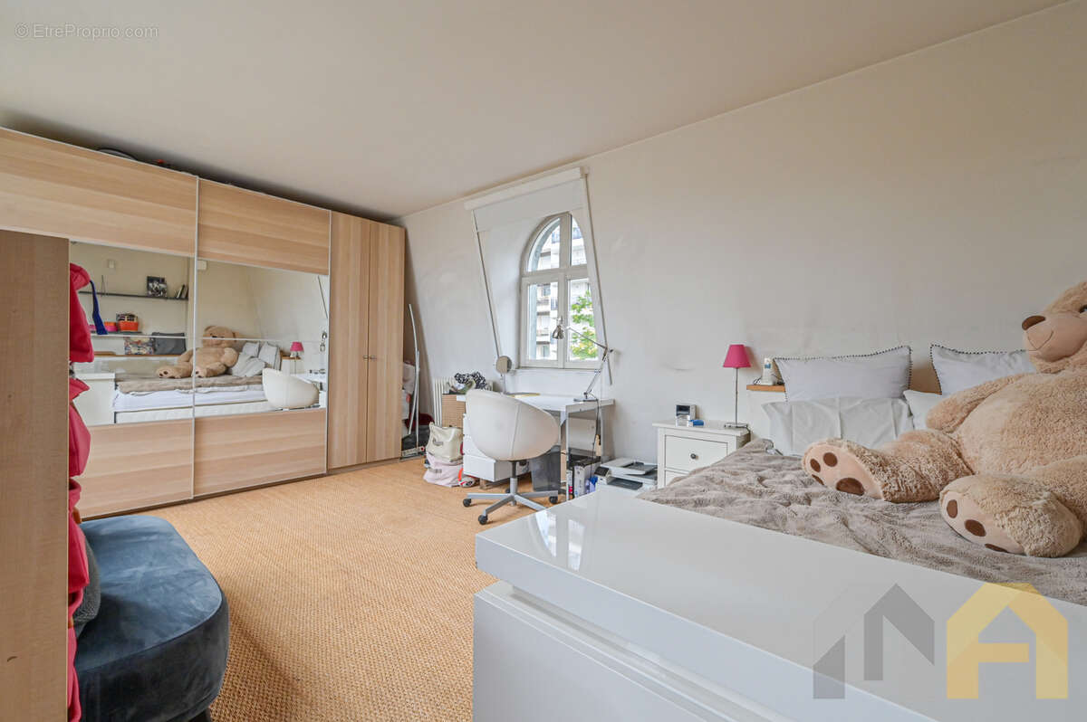 Maison à BOULOGNE-BILLANCOURT