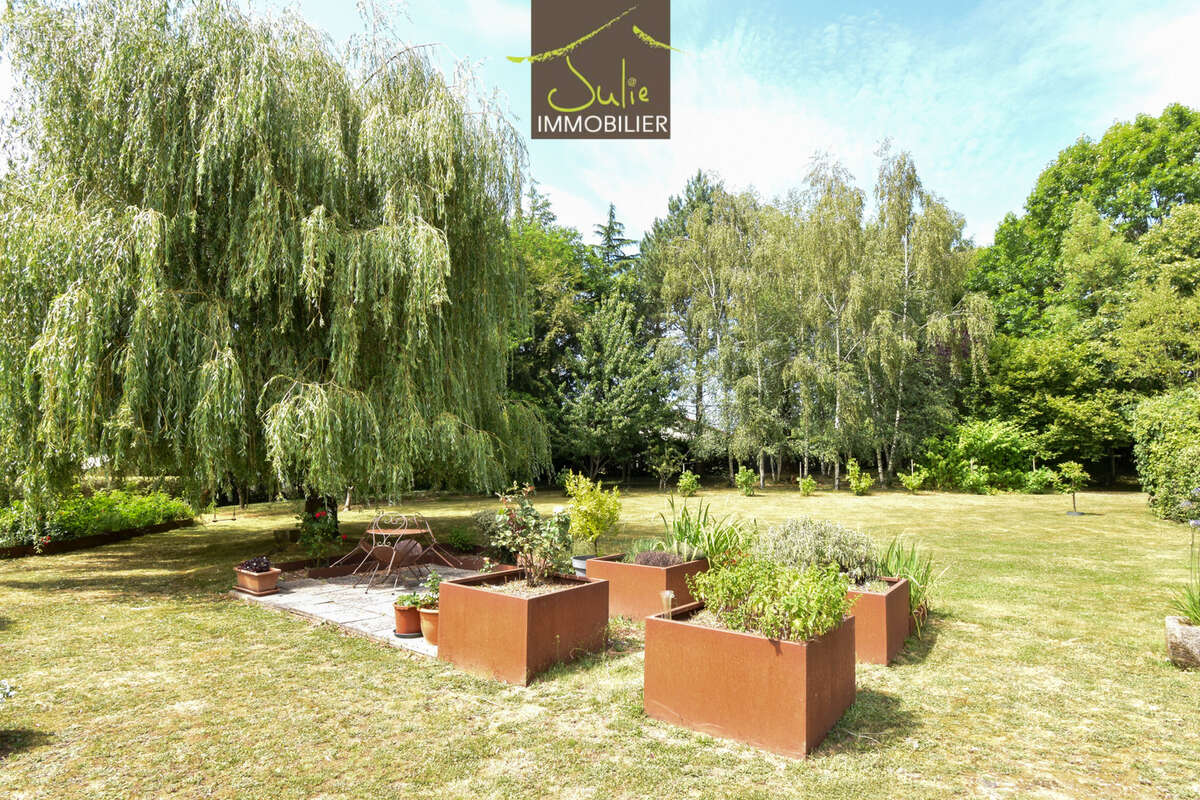 AXE CERIZAY/MAULEON - Longère de 260 m2 - 5 chambres - jardin - photo 12