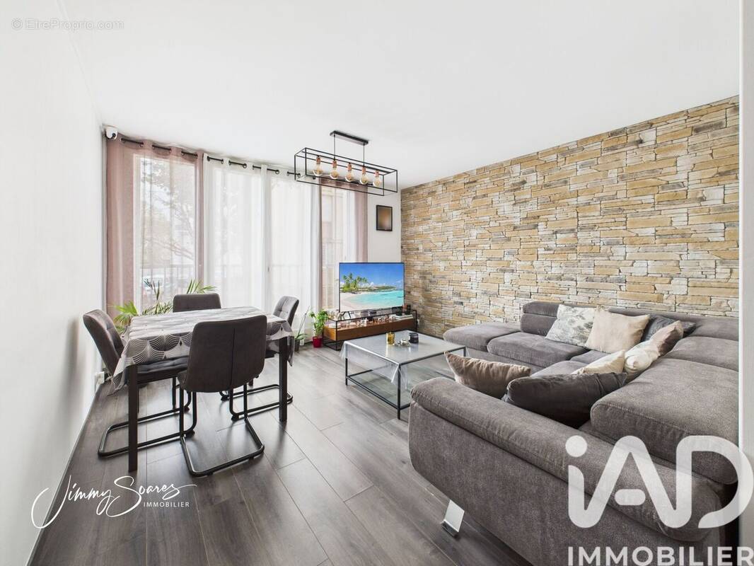 Photo 1 - Appartement à LE PLESSIS-TREVISE