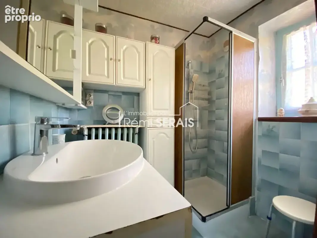 Belle maison familiale avec verger et espaces de vie chaleureux à proximité des commerces - photo 5