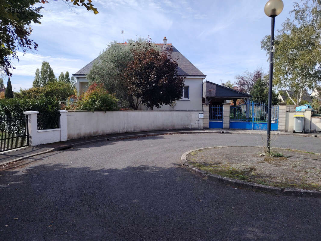 Maison à CHAMBRAY-LES-TOURS