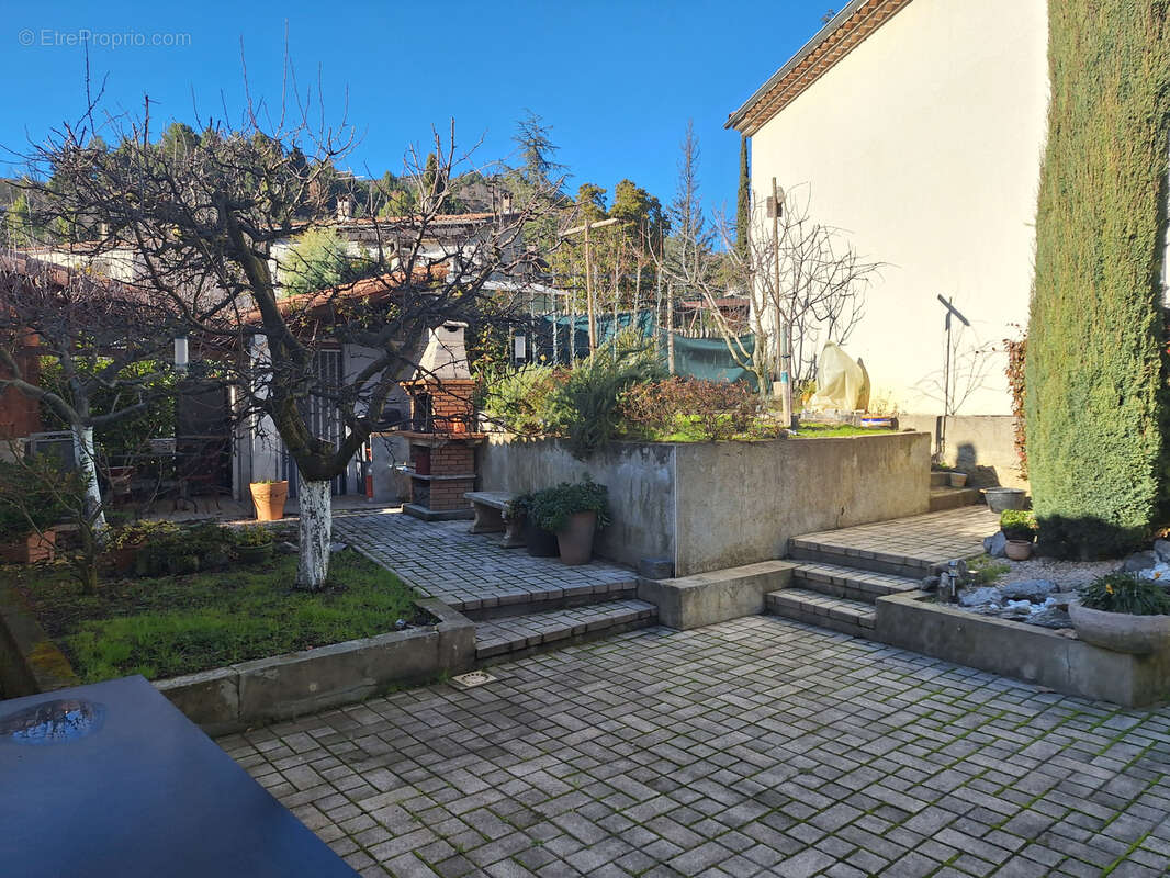 Maison à QUILLAN