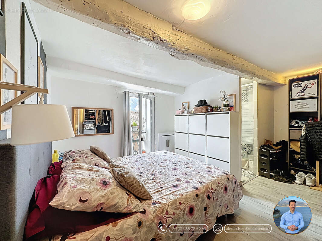 Appartement à CASTELLAR