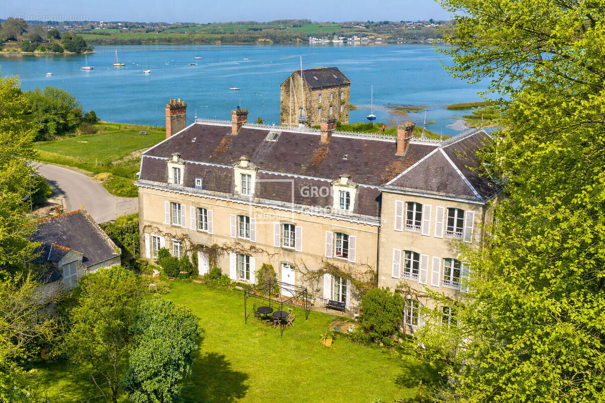 Maison à PLEUDIHEN-SUR-RANCE